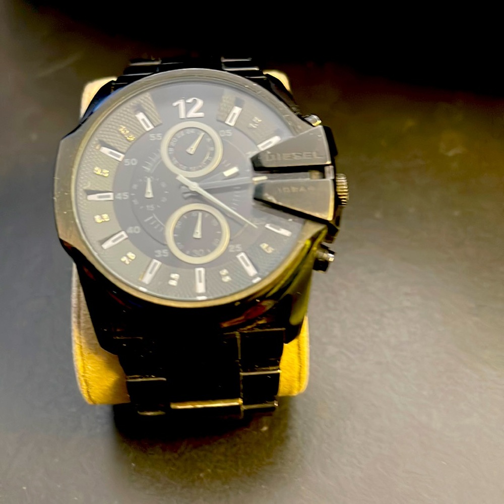 Mens Diesel 30 mm watch black on black